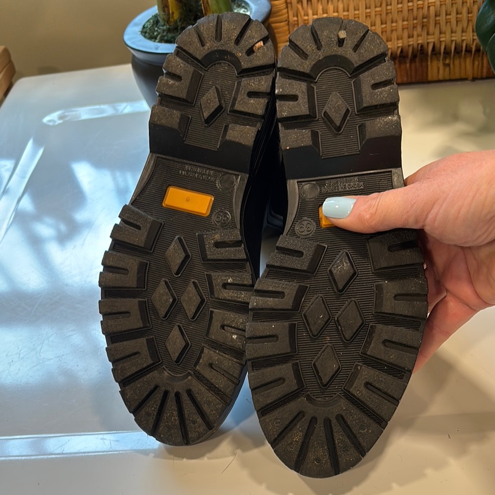 Igor Trak Mate Tri Slip-On Rain Boot Waterproof in Black - Picture 9 of 9